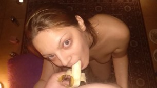 Eating a Banana in Blowjob Style - Eye Contact
