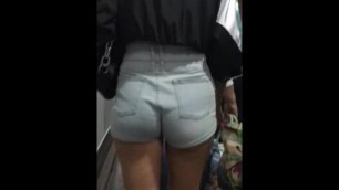 Hot round ass tight short jean walking