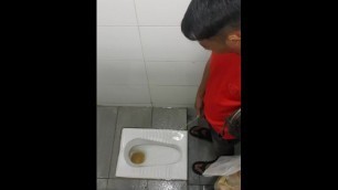 spycam malay pissing almost caught