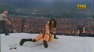 Trish Stratus vs Chyna&period; Raw 2001&period;