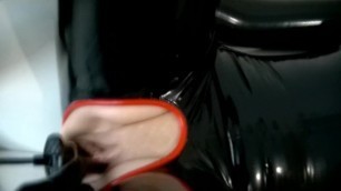 Latex bitch masterbate with gasmask and dildo