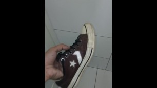 Red converse girlfriend fucking (cum)