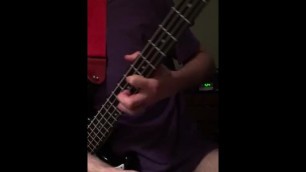 Bass guitar tutorial (just to remind myself)