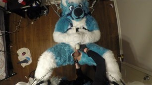 Murrsuiter gets fisted hard by a dominatrix