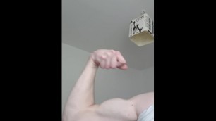 Muscle FLex biceps