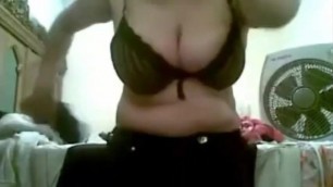 Sex of Qatar showing Big Natural Tits at Cam