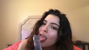 Latina Teen Wants to Suck you off 