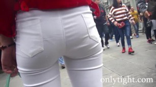 candid tight jeans ass