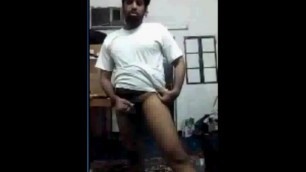 Hafiz Usman Younas gay from pkaistan live saoudi arabie