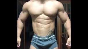 Muscle flex with veins