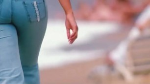Kareena Kapoor Hot Ass slow motion