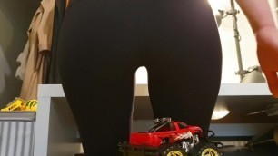 Hot girl Buttcrushing Strong Toy car in Leggings