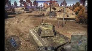 Big Gunned Tiger 2 trying to kill petite t-34 but he cant do anything