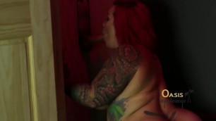 Dahlia Dee - GloryHole Sex Oasis Aqualounge