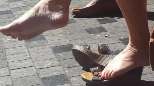 Mature feet sun bathing