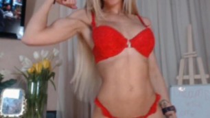 Fitness Blonde shows off her body and biceps