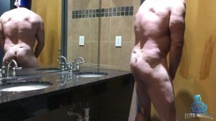 Peter Flex - Bodybuilder Big Cock and Muscle Play