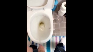 TEEN PEES AND MAKES HIS COCK BOUNCE - POV