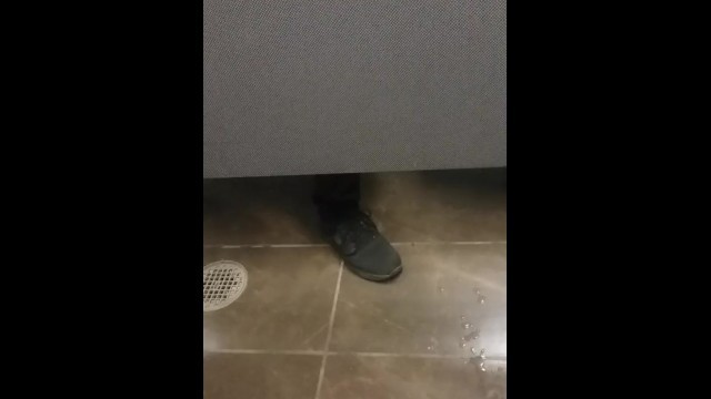 Nigga made me nut in public bathroom