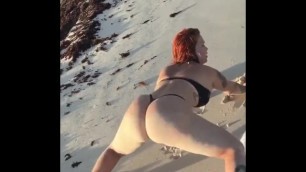 sexy latina side girl twerking her big booty