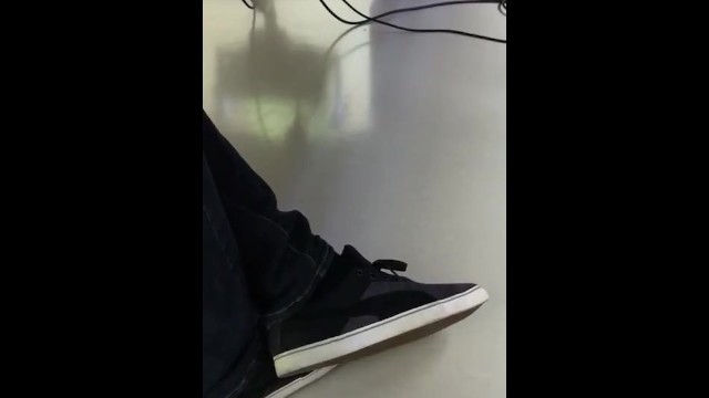Shoeplay Video 018: Puma Shoeplay At Work