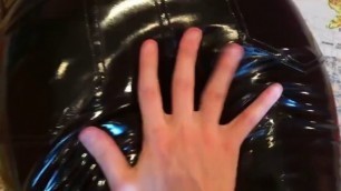 squeezingmy_ass_in_shiny_vinyl_pants_720p