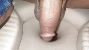 Powerful pissing big dick in bathroom pissing time in morning enjoy pakistani boy fuck Indian guy